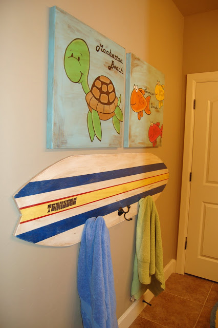 Towel-rack-surfboard