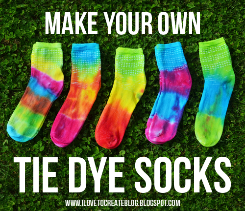 make-your-own-tie-dye-socks-grass