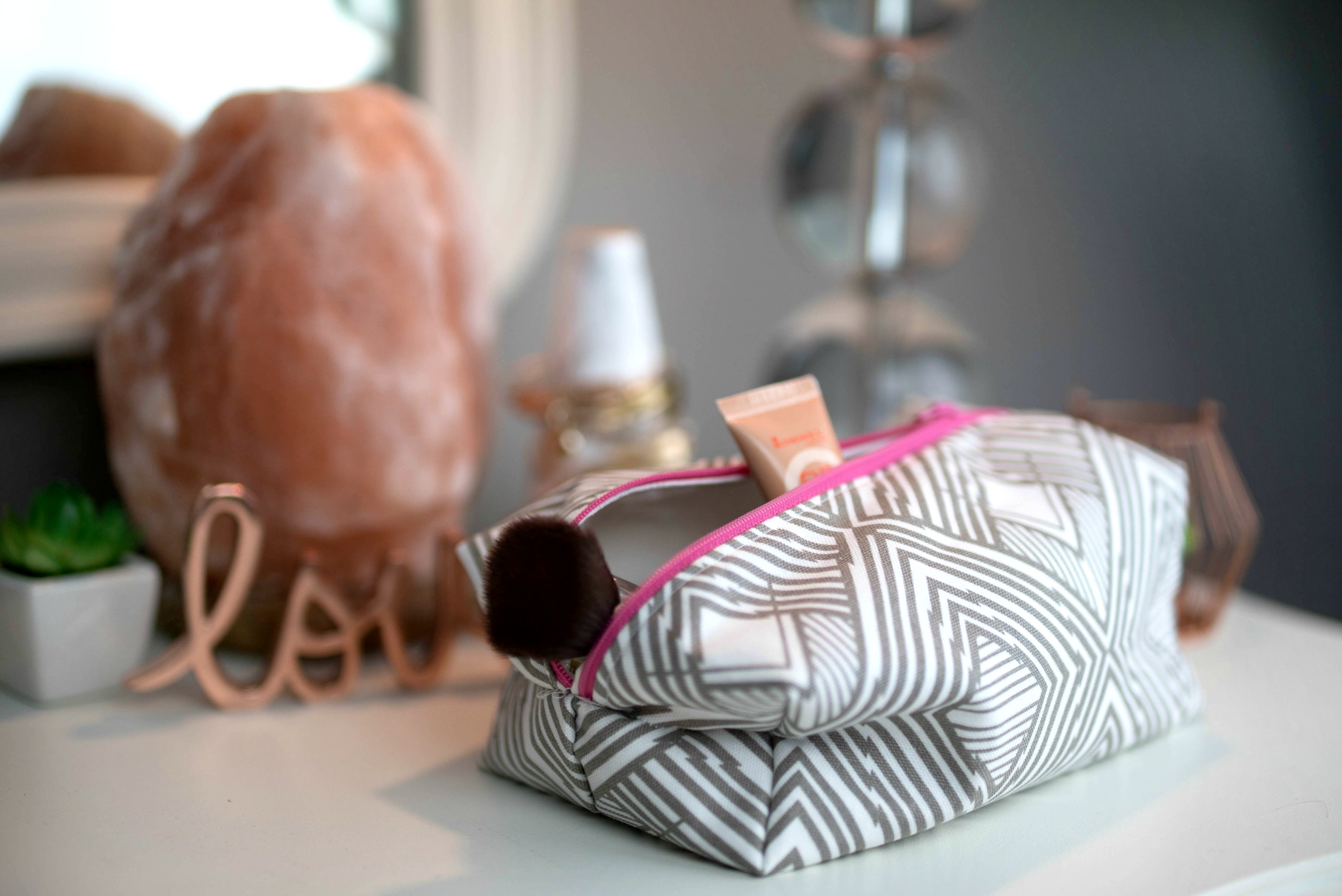 How to Sew a Zippered Makeup Bag - A Little Craft In Your Day