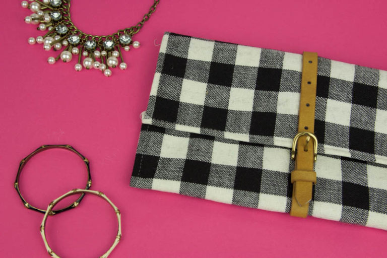 NoSew Clutch from a Placemat A Little Craft In Your Day