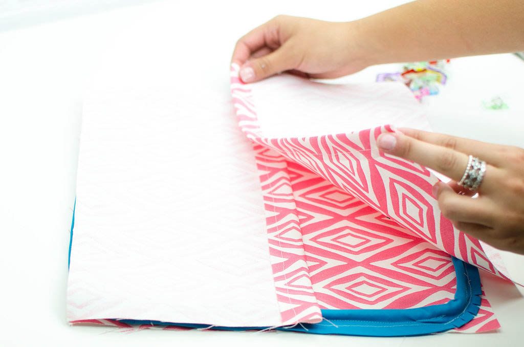 How To Sew A Pillow Cover With Piping A Little Craft In Your Day