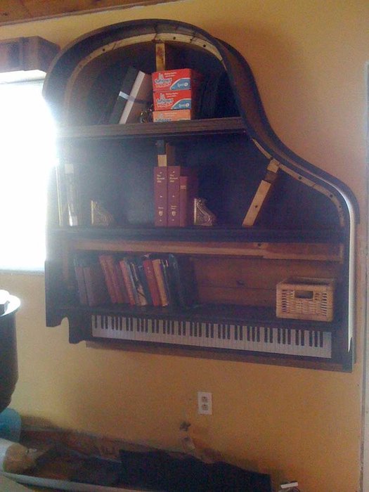 Building a piano bookcase