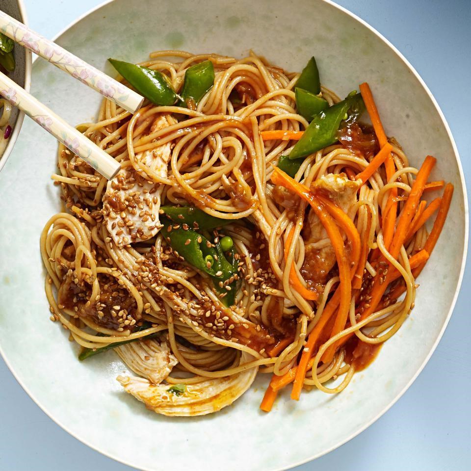 CLASSIC SESAME NOODLES WITH CHICKEN