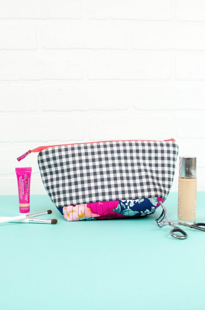 how-to-make-a-quilted-makeup-bag-a-little-craft-in-your-day