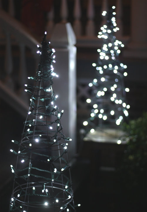 DIY Tomato Cage Christmas Tree Lights