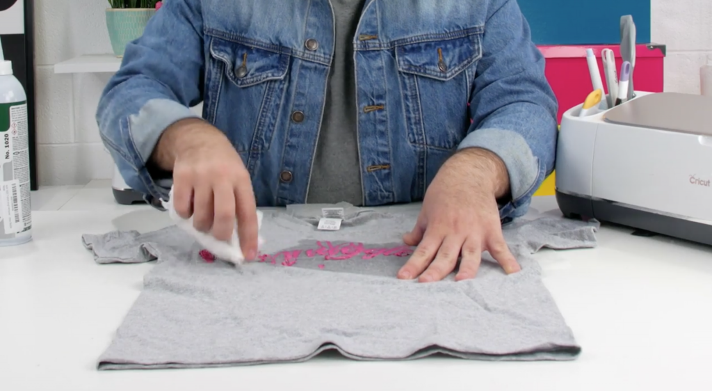 how-to-remove-iron-on-vinyl-from-sticky-cricut-mat-we-can-make-that