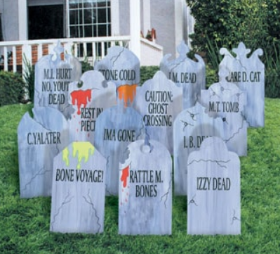 DIY Budget Friendly Outdoor Halloween Decorations - A Little Craft In ...