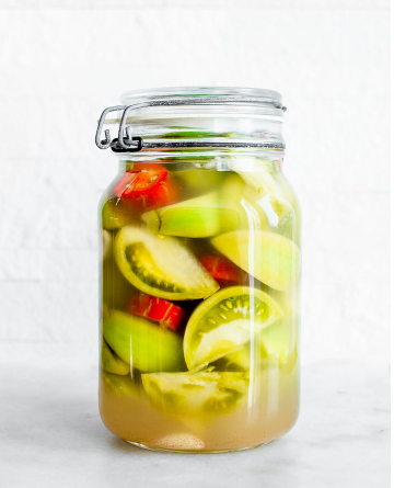 easy and homemade fermented green tomatoes 