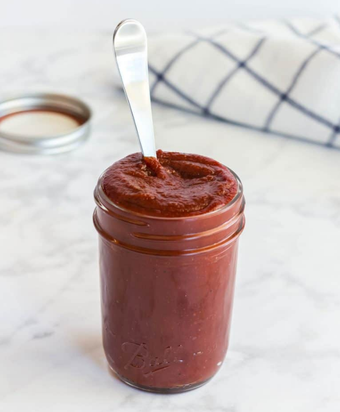 A classic and delicious smoky BBQ sauce in a jar