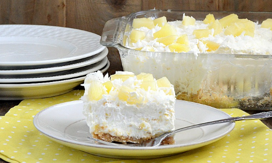 No bake pineapple dream recipe a cool and creamy summer dessert topped with coconut