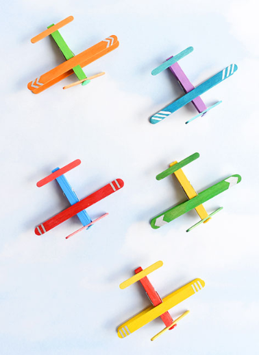 Adorable Clothespin Airplanes simple super cute craft for kids
