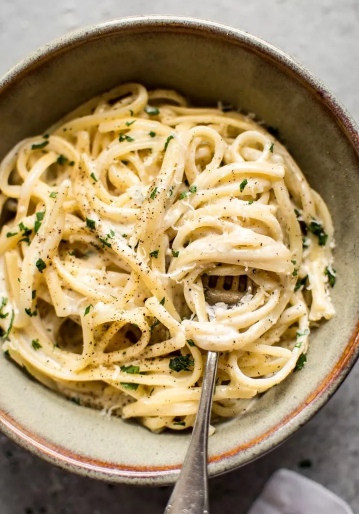 creamy garlic pasta