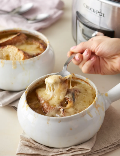 Slow cooker french onion soup 