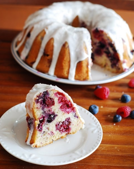 bundt cake with berries