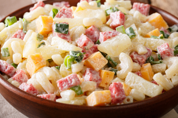 Creamy bacon Mac and Cheese salad