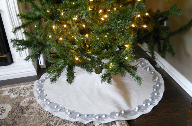 Felt and garland Christmas tree skirt