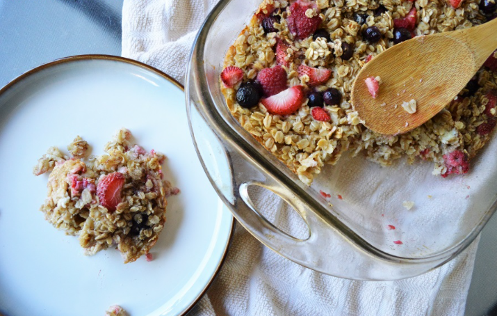 Berry baked oatmeal