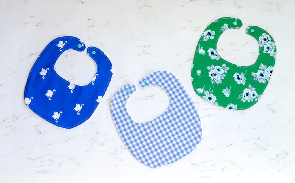 cute and easy DIY baby bib sewing project