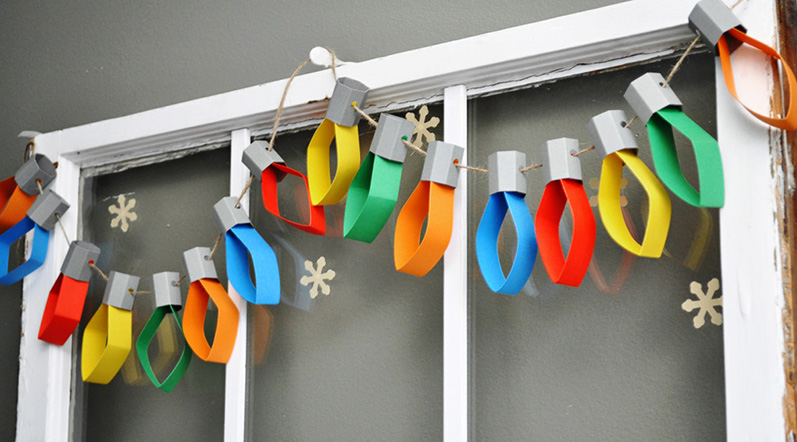 Cute and Colorful Christmas Garland Made of Paper