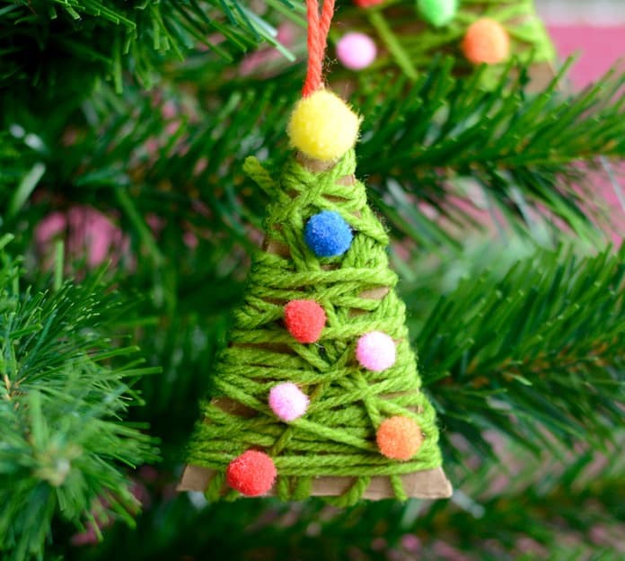 Yarn Wrapped Christmas Tree Ornaments fine motor skill exercise preschoolers kids