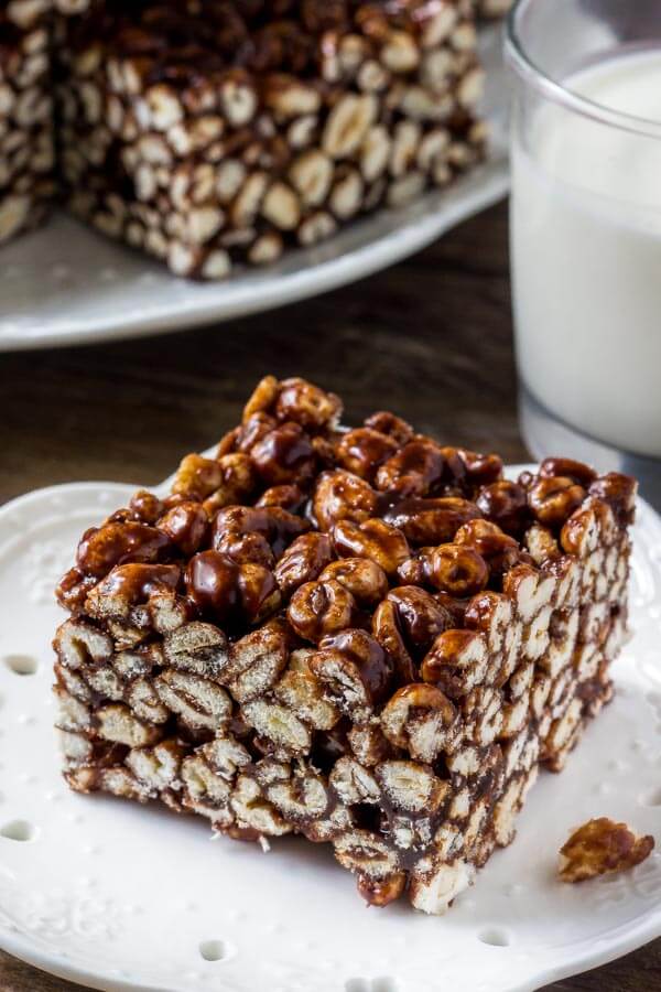 Puffed wheat squares
