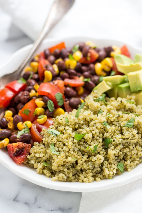 Mexican Quinoa with a Spicy Sauce