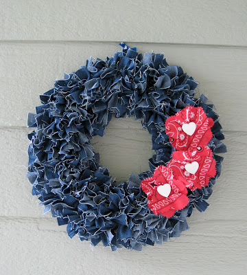 adorable denim wreath easy upcycling project