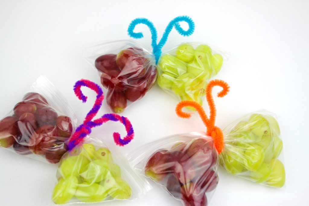 Grapes presented like a butterfly perfect for little kids after school snacks