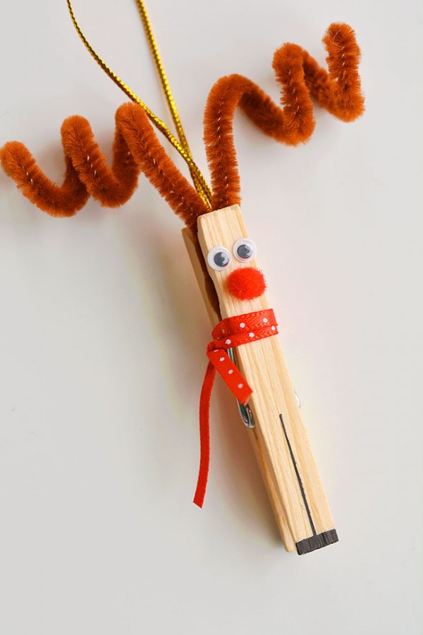 Cute clothespin reindeer ornaments