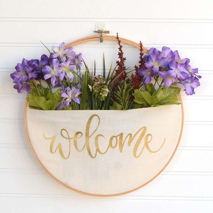 embroidery hoop pocket wreath for a pretty spring front door